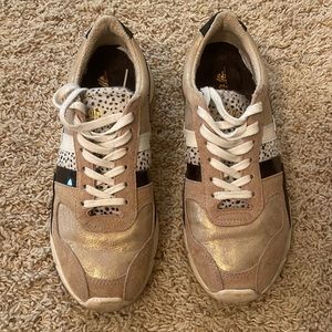 Gola Suede and faux calf hair leopard sneakers size 8